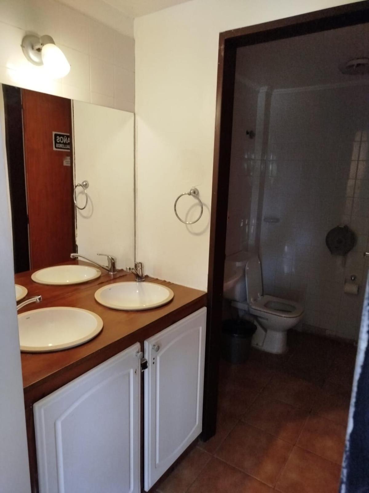 Hostel Alma Travelers El Chaltén Zewnętrze zdjęcie
