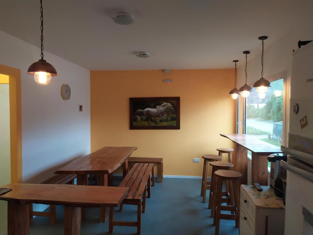 Hostel Alma Travelers El Chaltén Zewnętrze zdjęcie