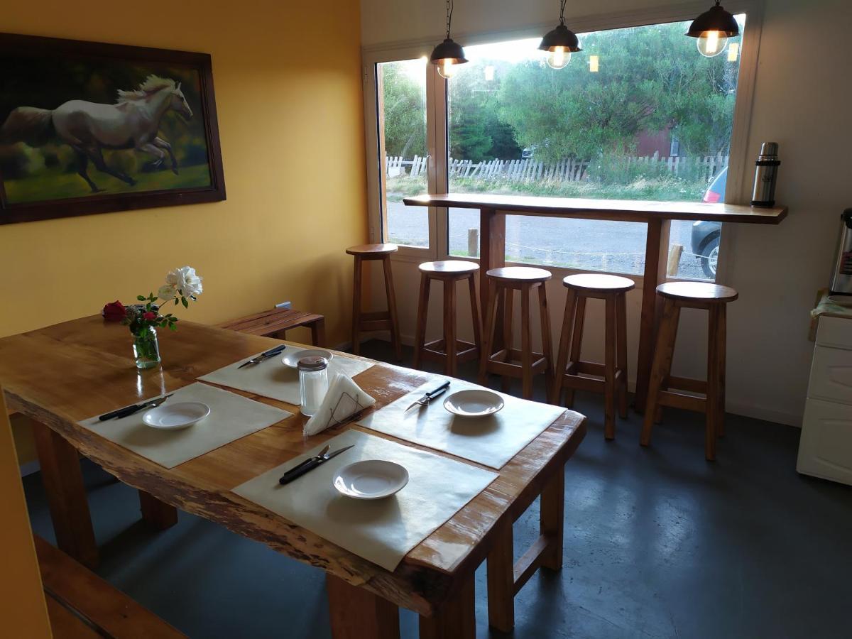 Hostel Alma Travelers El Chaltén Zewnętrze zdjęcie