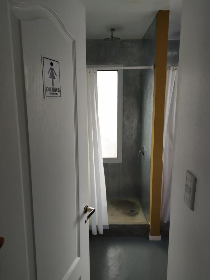 Hostel Alma Travelers El Chaltén Zewnętrze zdjęcie